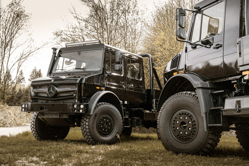 Mercedes Benz Daimler Truck Unimog Doka Doppelkabine U4023 Hellgeth