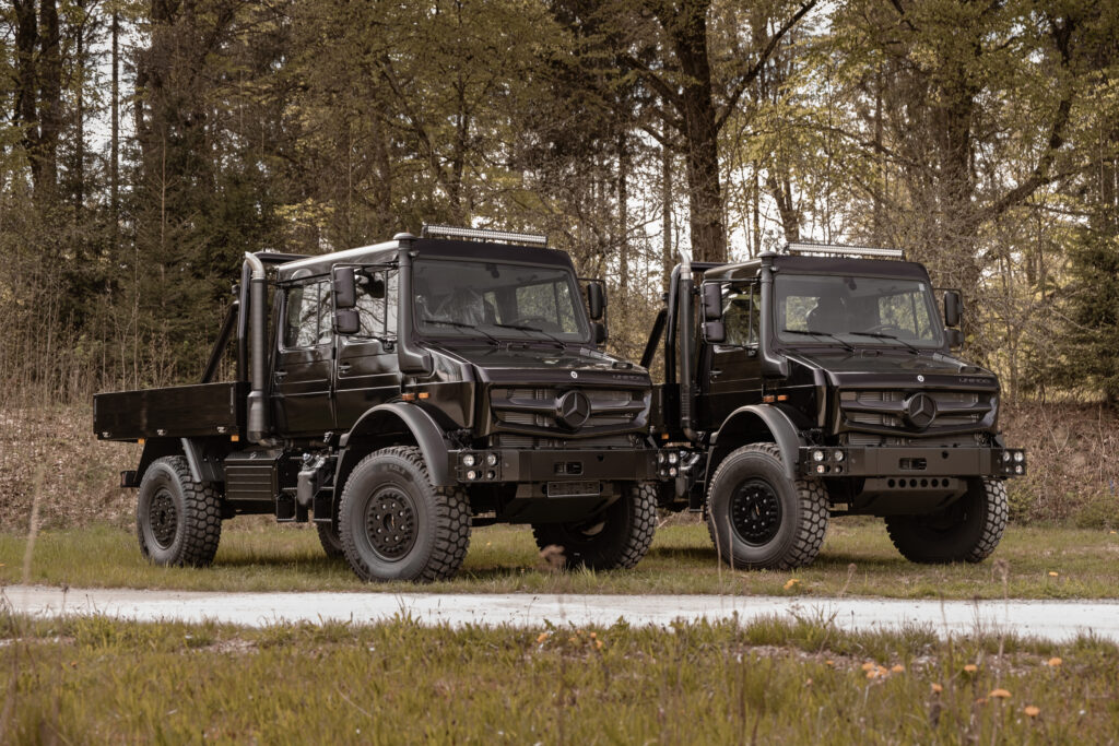 Mercedes Benz Daimler Truck Unimog Doka Doppelkabine U4023 Hellgeth